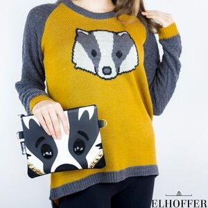 Elhoffer Hufflepuff Badger Sweater with thumb holes Size XXL 2XL